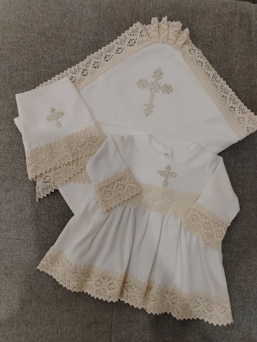 Viktoria kids style Крестильный комплект с пеленкой и косынкой, белый