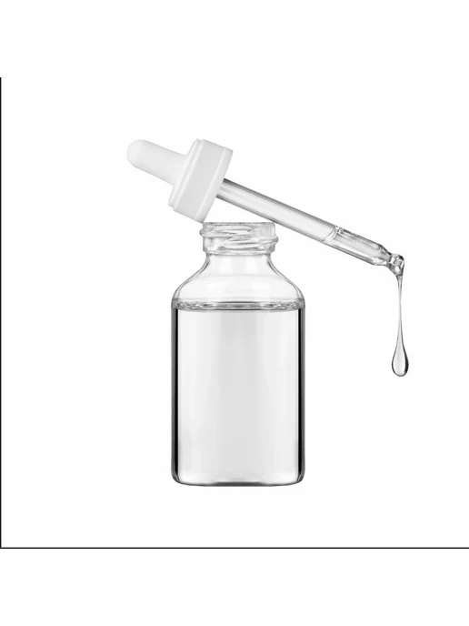 различные флаконы с сыворотками и пипетками на белом фоне