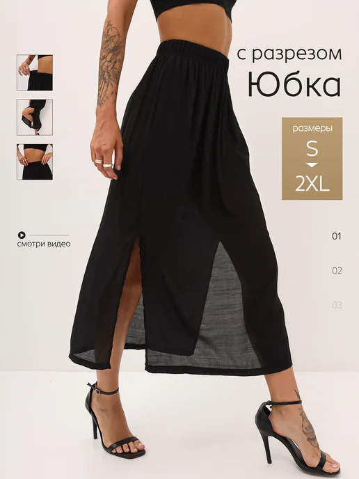 Қыздар жалаңаш есектерін шайқайды