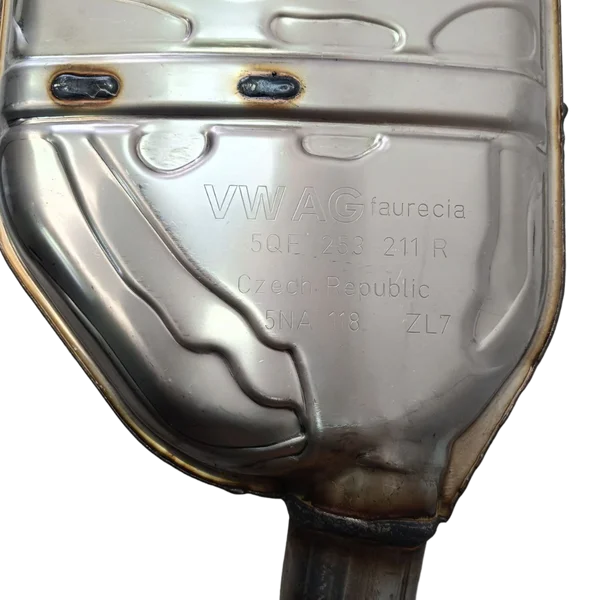 Резонатор оригинал Volkswagen 5QF253211R