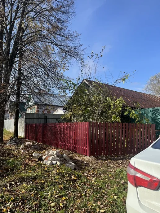 Солнышко Вятки Штакетник 1м RAL3005 полукруг, 30шт, с саморезами, 1 м, 30 шт, фото 8